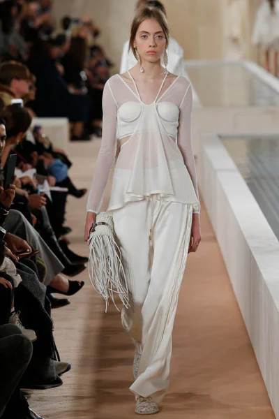 Look 22